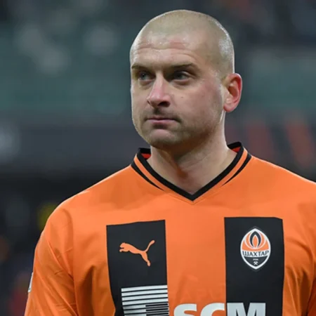 Футболист Ракицкий рассматривает возможность перехода из клуба «Шахтер» в одну из команд, занимающую низкое место в Украинской Премьер-лиге.