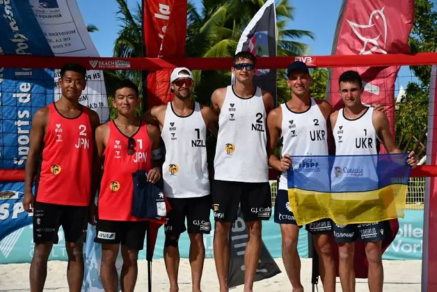 Украинская команда завоевала бронзовую медаль на международном турнире по пляжному волейболу.