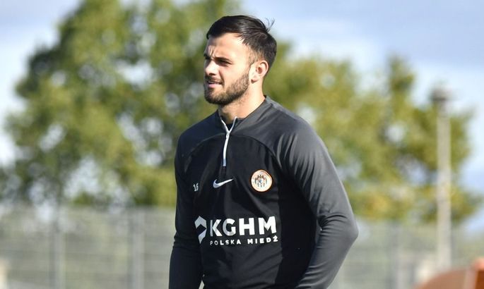 Футболист среднего звена "Динамо" возвращается в клуб после периода аренды в польской команде.