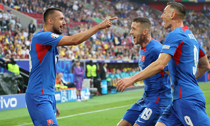 Словакия забивает первый гол в матче против Румынии на чемпионате Евро-2024