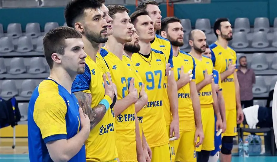 Видеотрансляция полуфинального матча Золотой Евролиги между командами Чехии и Украины.