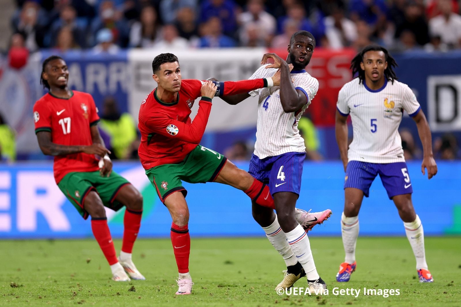 Футболисты сборной Франции поделились впечатлениями о серии пенальти в матче с Португалией
